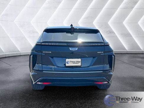 New 2025 Cadillac Lyriq Luxury w/ LPO, Floor Liner Package RWD image 4