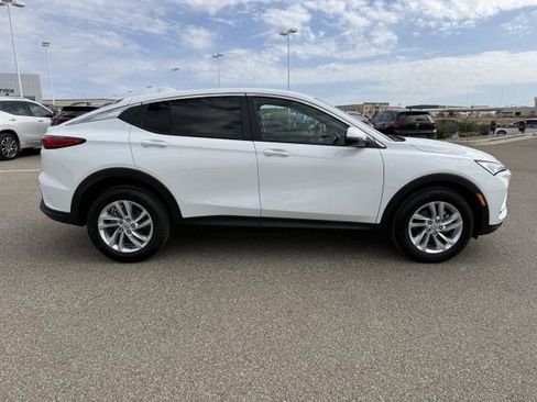 New 2026 Buick Envista Preferred image 10