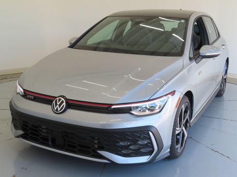 New 2026 Volkswagen GTI SE FWD image 8