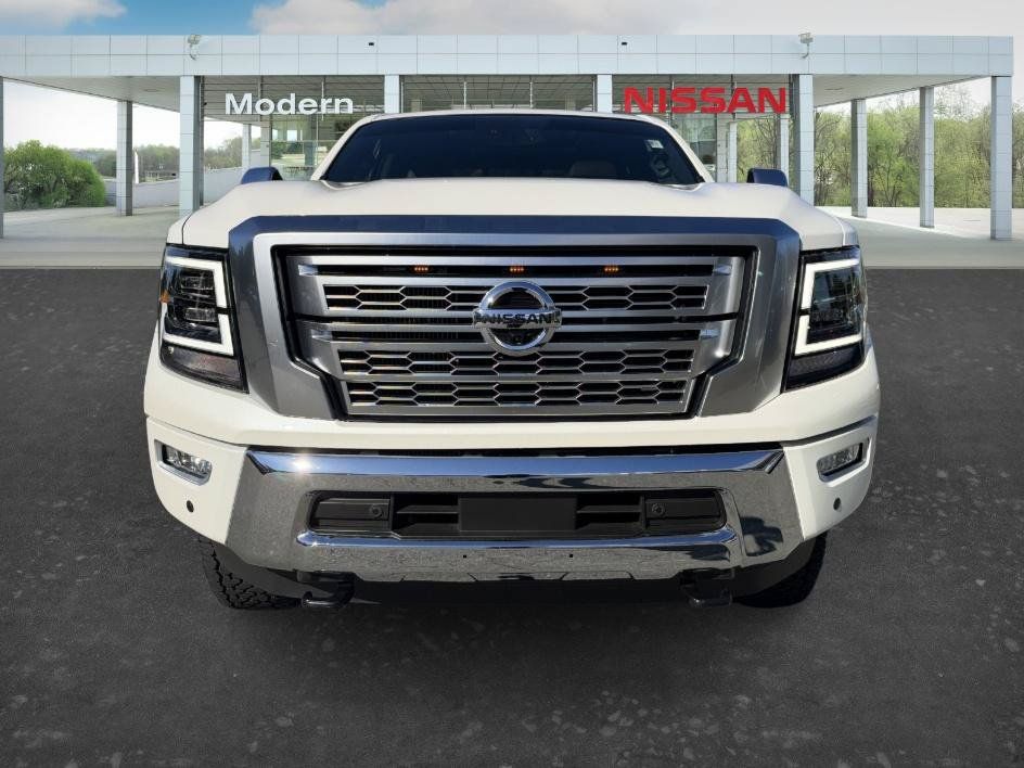 Used 2022 Nissan Titan Platinum Reserve w/ Moonroof Package AWD/4WD image 8