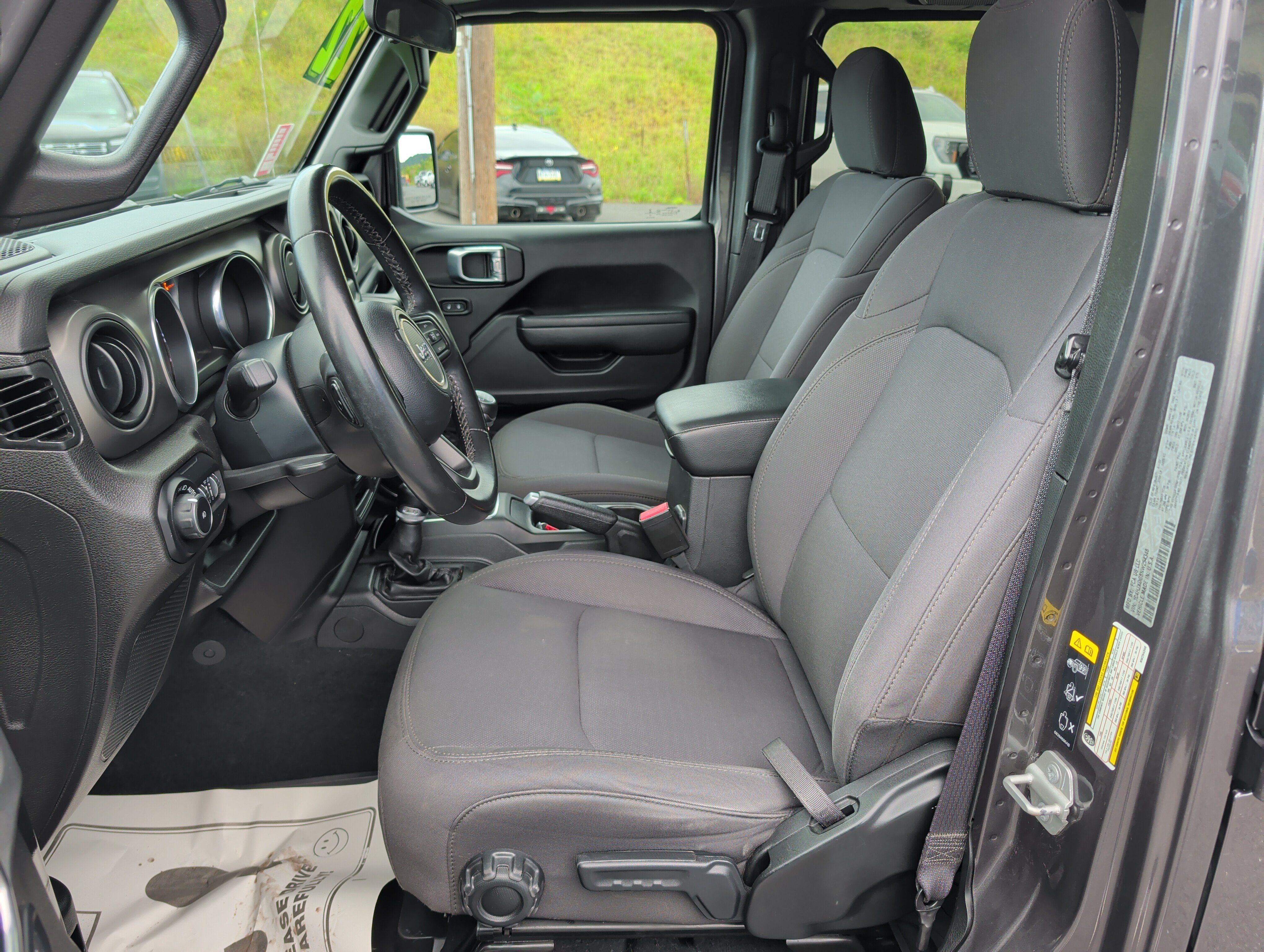 Used 2022 Jeep Wrangler Unlimited Sport AWD/4WD image 12