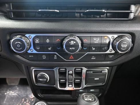 New 2026 Jeep Gladiator Sport AWD/4WD image 21