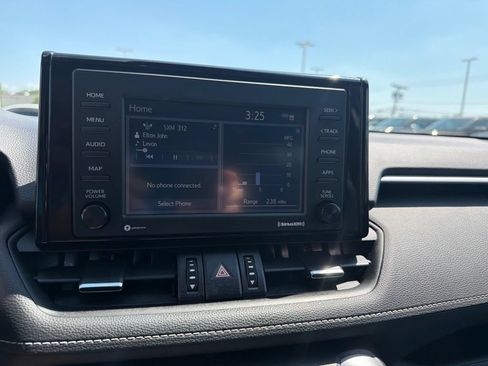 Used 2022 Toyota RAV4 XLE Premium AWD/4WD image 23