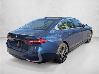 New 2026 BMW i5 eDrive40 w/ Convenience Package video 2