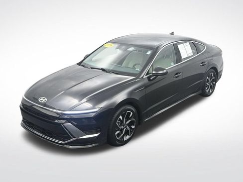 Used 2025 Hyundai Sonata SEL FWD image 30