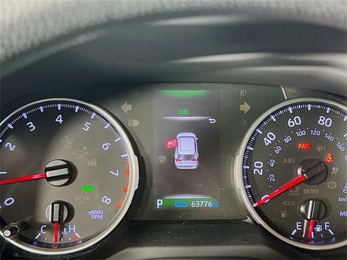 Used 2020 Toyota RAV4 XLE image 12