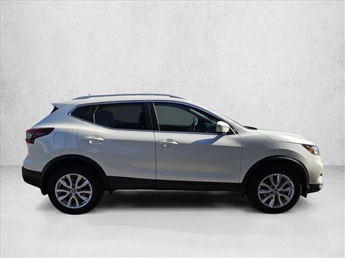 Used 2022 Nissan Rogue Sport SV w/ Technology Package AWD/4WD image 4