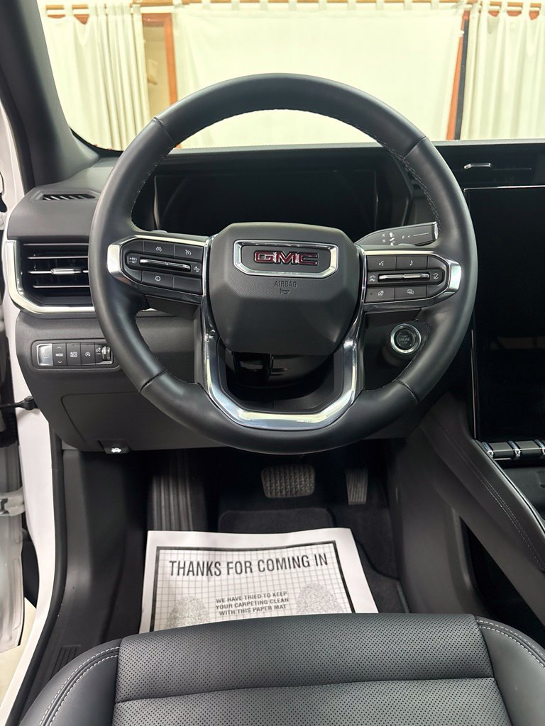 Used 2026 GMC Terrain Elevation w/ Elevation Premium Package FWD image 11