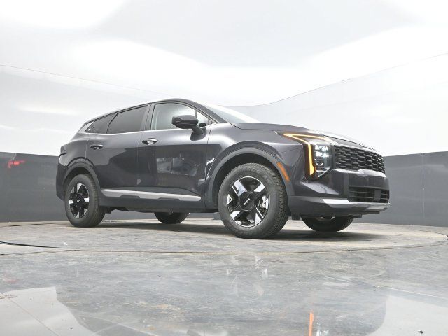 Used 2026 Kia Sportage LX AWD/4WD image 42