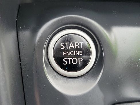 Used 2024 Nissan Kicks S image 12