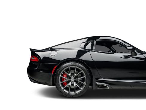 Used 2013 SRT Viper GTS w/ GTS Laguna Interior Pkg RWD image 27
