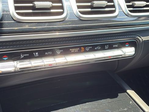 Used 2024 Mercedes-Benz Maybach GLS 600 4MATIC image 20
