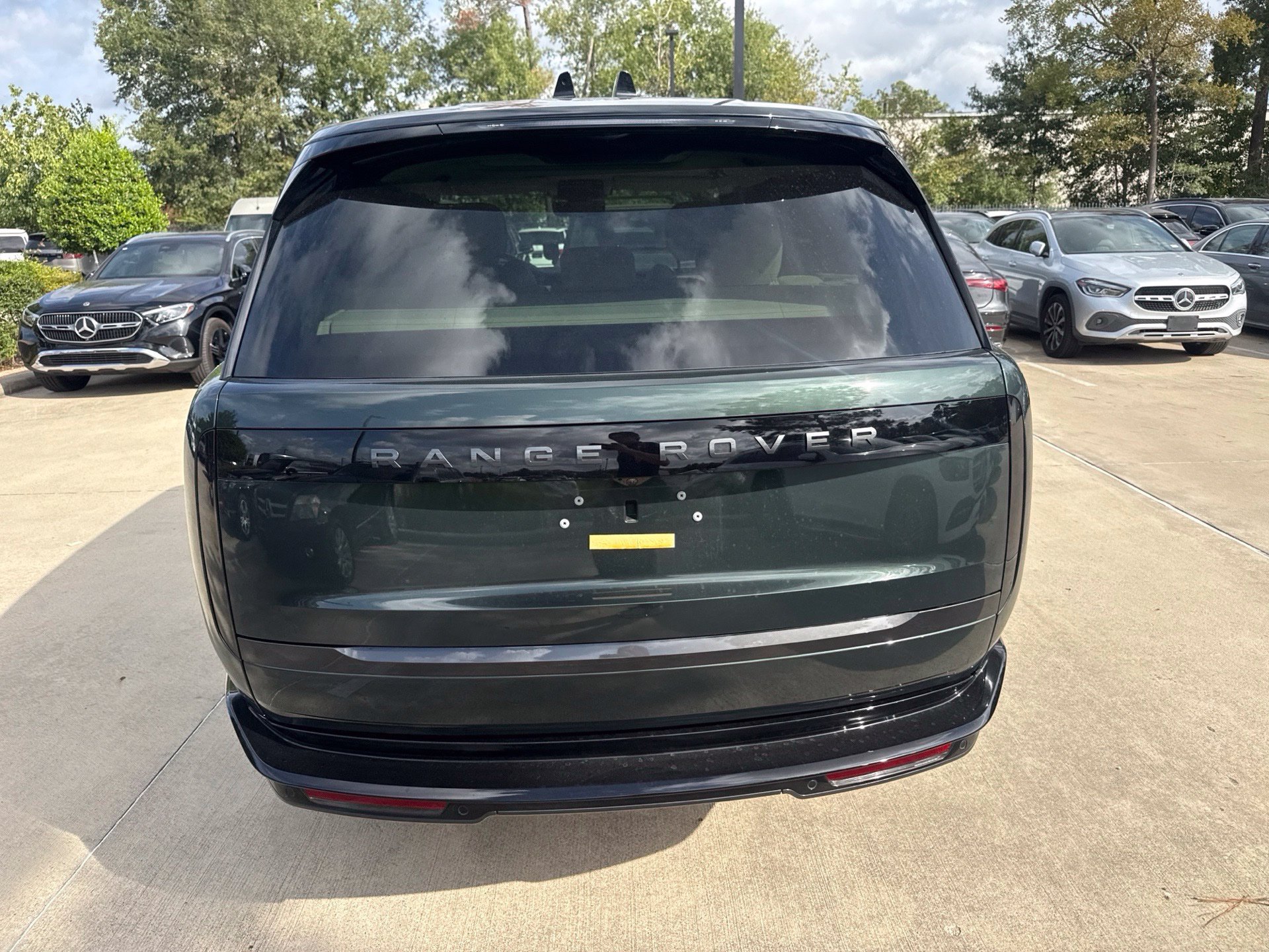 Used 2025 Land Rover Range Rover SE AWD/4WD image 5