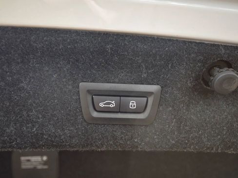 Used 2025 BMW M4 xDrive Competition AWD/4WD image 72