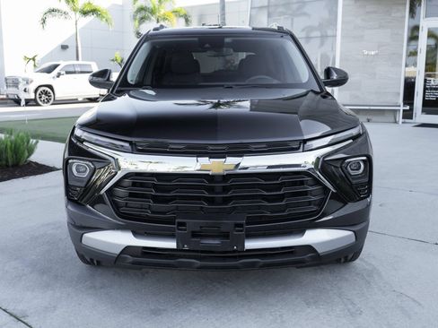 Used 2025 Chevrolet TrailBlazer LT AWD/4WD image 4