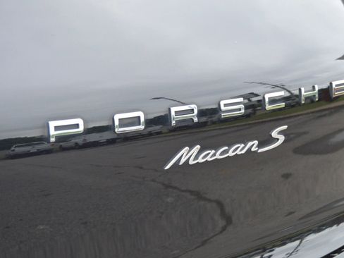 Used 2017 Porsche Macan S AWD/4WD image 7