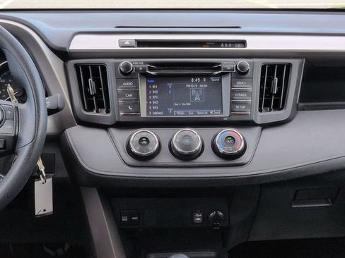 Used 2017 Toyota RAV4 LE w/ Carpet Mat Package AWD/4WD image 18