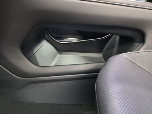 New 2025 Volkswagen Atlas Cross Sport SE image 27