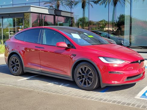Used 2024 Tesla Model X AWD/4WD image 26