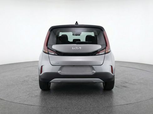 Used 2025 Kia Soul LX w/ LX Technology Package image 7