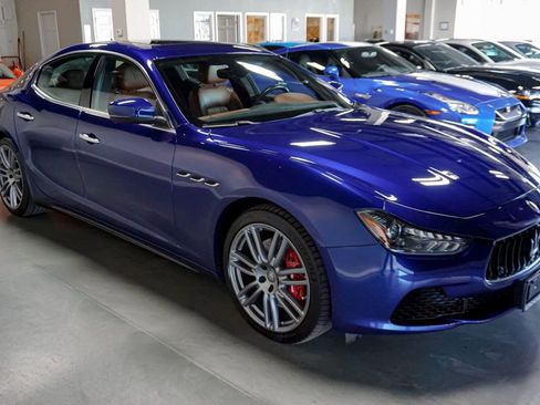 Used 2017 Maserati Ghibli S Q4 AWD/4WD image 2