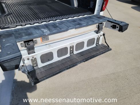 Used 2022 GMC Sierra 1500 SLT w/ SLT Convenience Package image 37