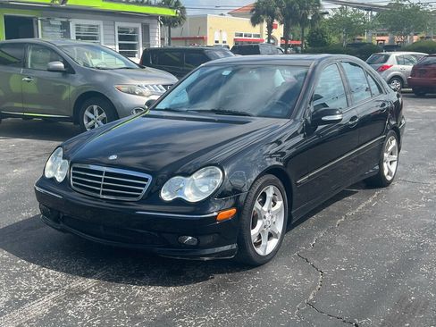 Used 2007 Mercedes-Benz C 230 Sedan image 8