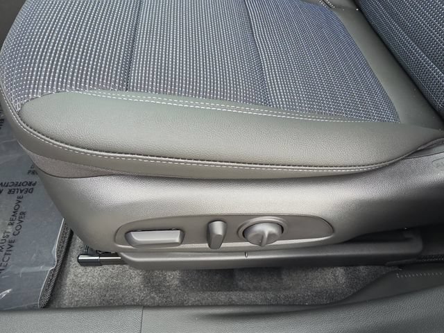 New 2026 Buick Envista Sport Touring w/ Convenience I Package FWD image 19