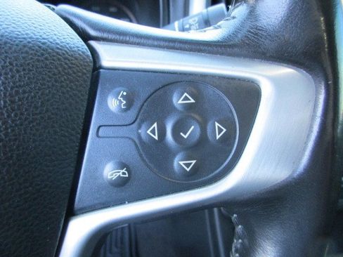 Used 2016 GMC Canyon SLT image 21