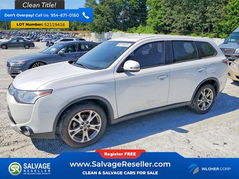 Used 2015 Mitsubishi Outlander SE FWD image 1