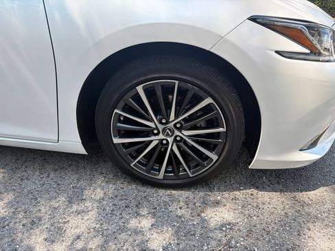 Used 2023 Lexus ES 350 w/ Premium Package FWD image 14