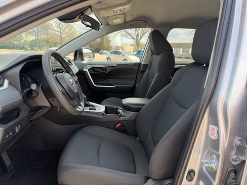 Used 2025 Toyota RAV4 LE image 22