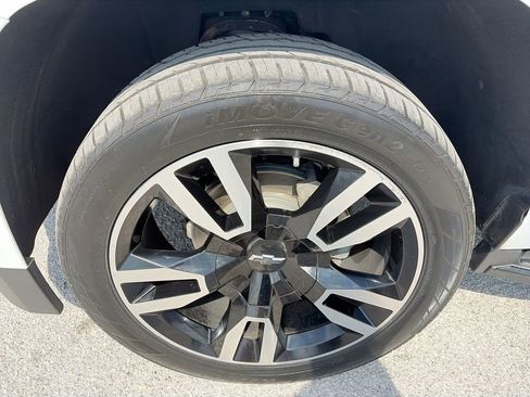 Used 2019 Chevrolet Tahoe Premier AWD/4WD image 40