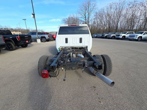 Used 2023 Chevrolet Silverado 3500 LT w/ Convenience Package image 7