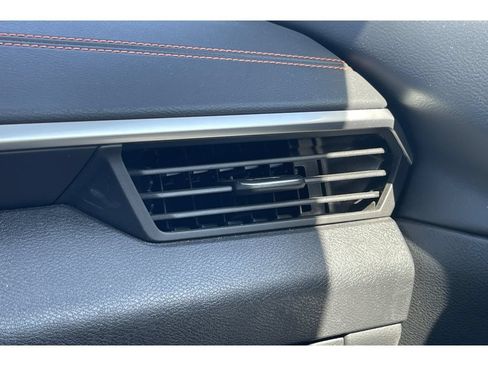 Used 2021 Nissan Altima 2.5 SR FWD image 29