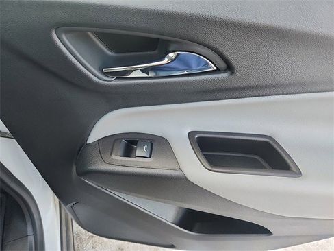 Used 2022 Chevrolet Equinox LS w/ LPO, Floor Liner Package image 30