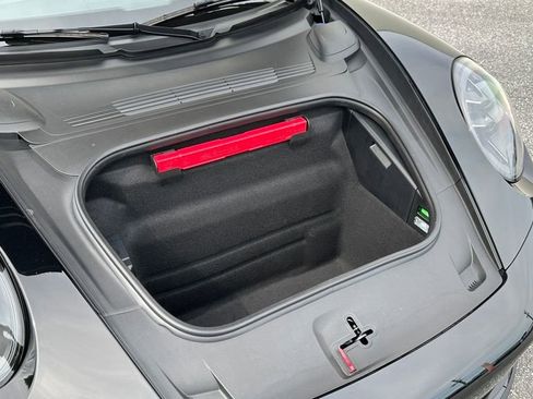 Used 2025 Porsche 911 Carrera image 18
