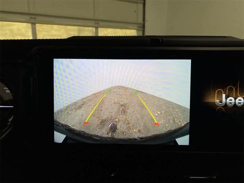 Used 2024 Jeep Wrangler Rubicon image 26