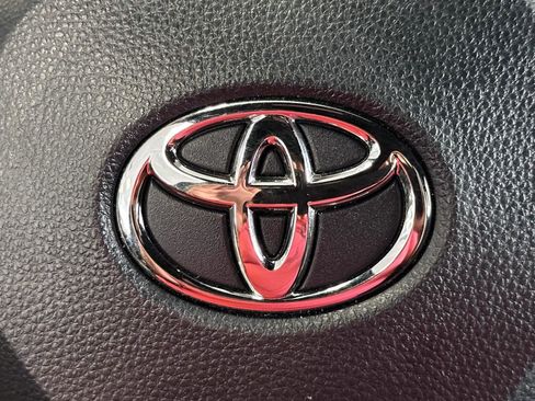 Certified 2023 Toyota Corolla SE FWD image 22