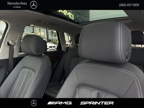 Used 2021 Audi Q5 e Premium Plus w/ Premium Plus Package image 15