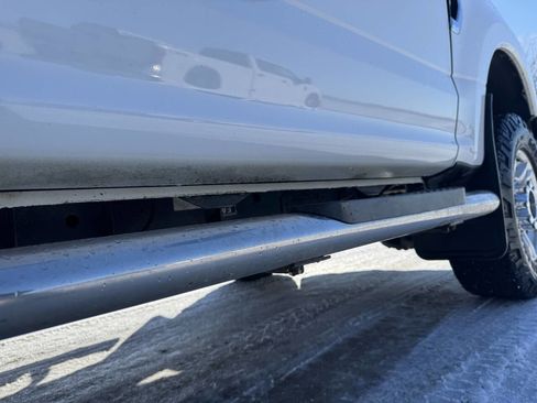 Used 2017 Ford F250 XLT w/ FX4 Off-Road Package AWD/4WD image 14