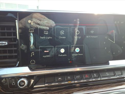 Used 2023 GMC Sierra 1500 Elevation image 24