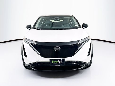 Used 2024 Nissan Ariya AWD image 2