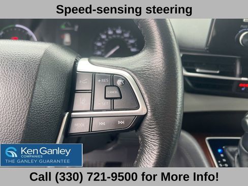 Used 2024 Toyota Sienna XLE image 31