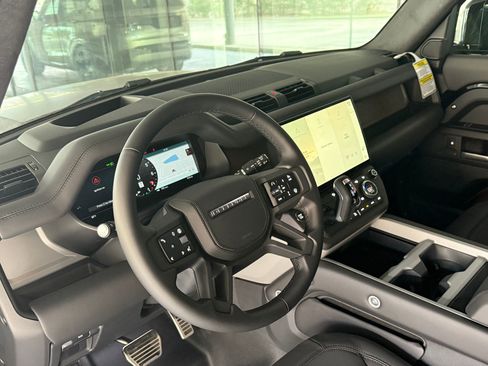 New 2026 Land Rover Defender 110 X AWD/4WD image 4