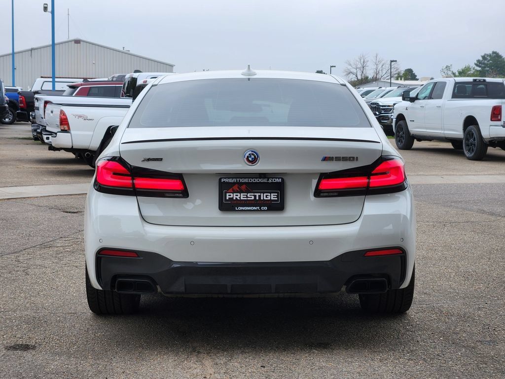 Used 2023 BMW M550i xDrive w/ Executive Package AWD/4WD image 10