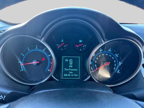 Used 2013 Chevrolet Cruze LT image 25