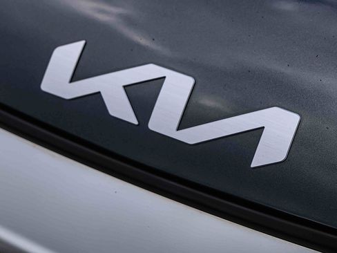 Certified 2023 Kia Sportage LX AWD/4WD image 30