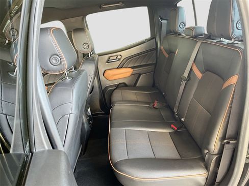 Used 2023 GMC Canyon AT4 image 23