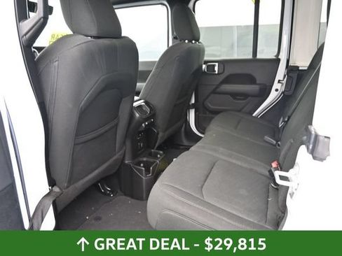 Used 2023 Jeep Wrangler Unlimited Sahara AWD/4WD image 17